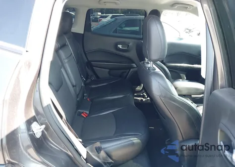 2019 Jeep Compass Altitude Fwd z USA, uszkodzony, nr VIN 3C4NJCBB9KT832669